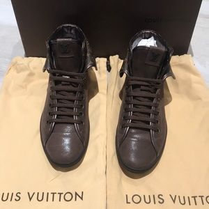 Louis Vuitton High Top Sneakers Size: 38